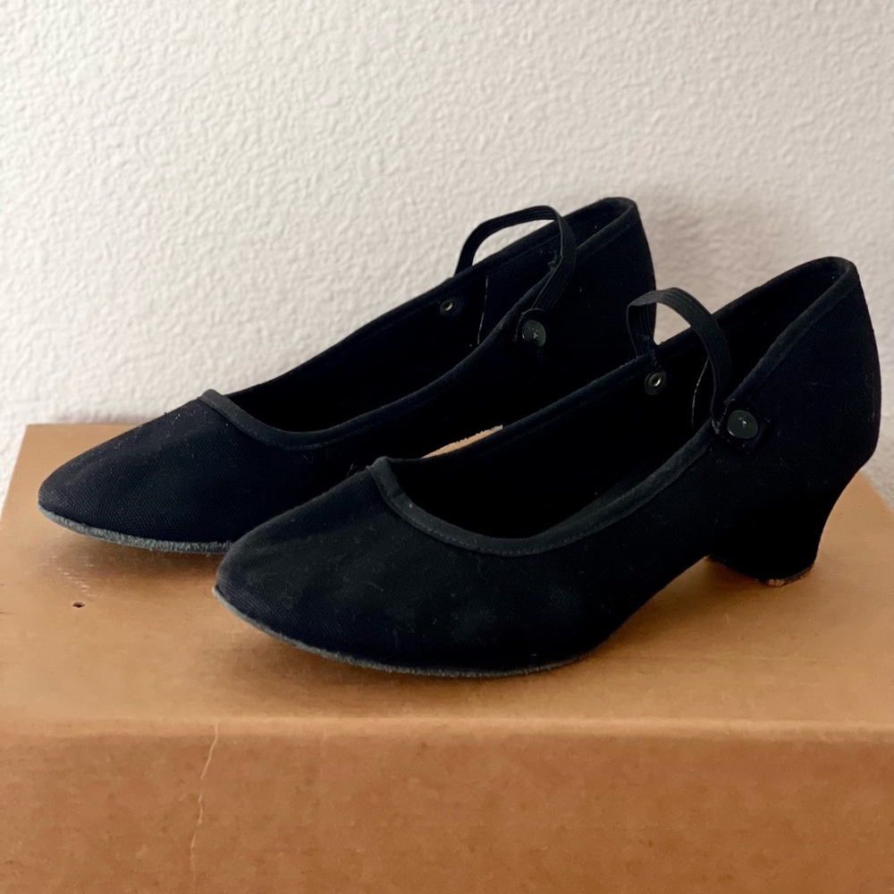 So Danca Character Shoes